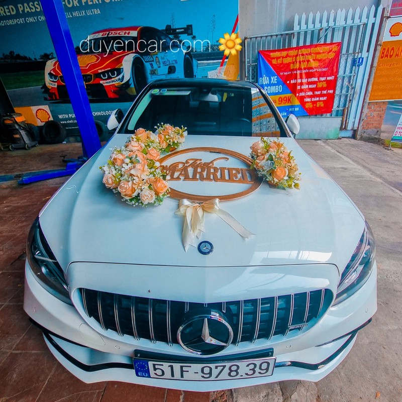 Xe Cưới Mercedes C63 màu trắng - xehoacuoi - Copy 4