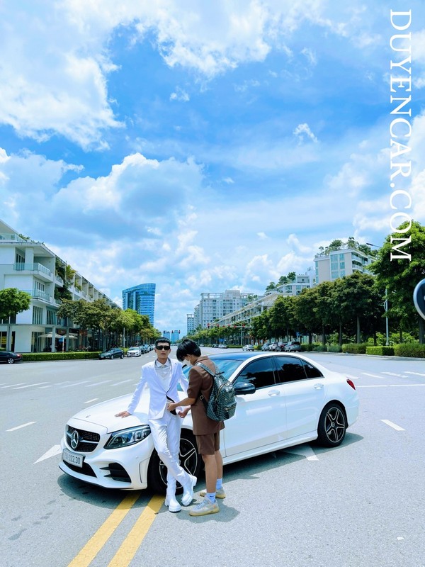 Cho thuê xe mercedes C300 trắng chụp ảnh - xehoacuoi 6