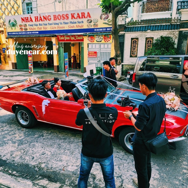 Bảng giá xe hoa cổ điển mustang mui trần mới nhất 0