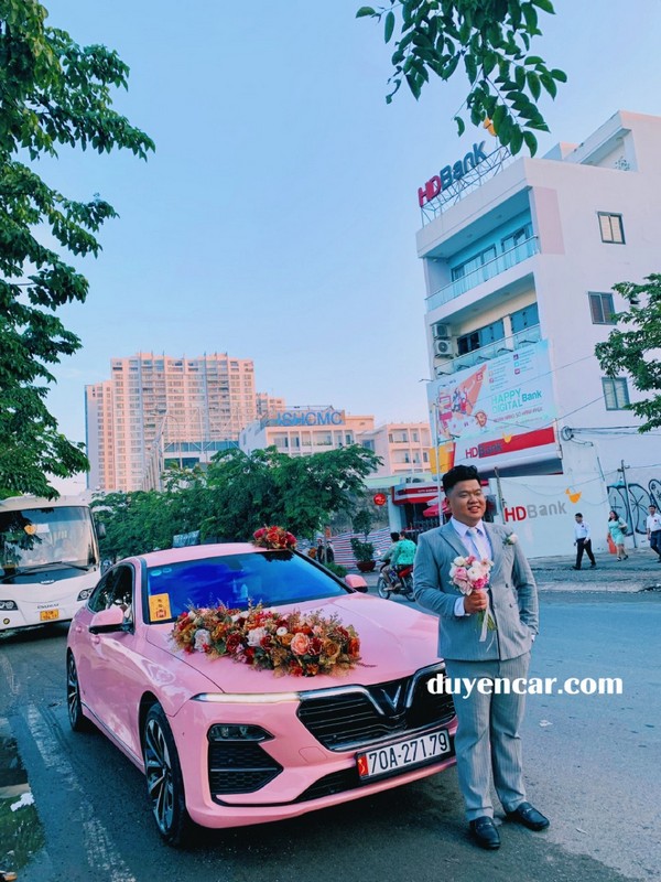Xe hoa vinfast lux màu hồng - xehoacuoi 4