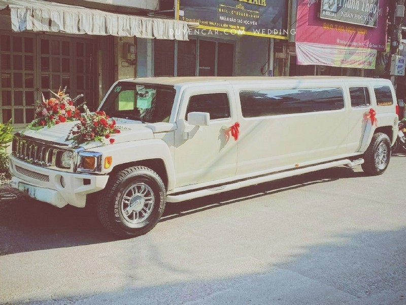 Cho thuê xe hoa siêu sang Hummer H3 Limousine - xehoacuoi.vn 5